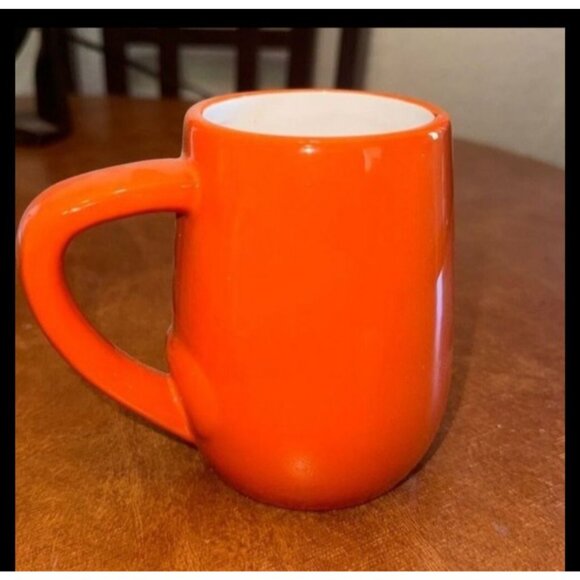 Fox-Shaped Ceramic Mug With Green Scarf - Picture 7 of 16